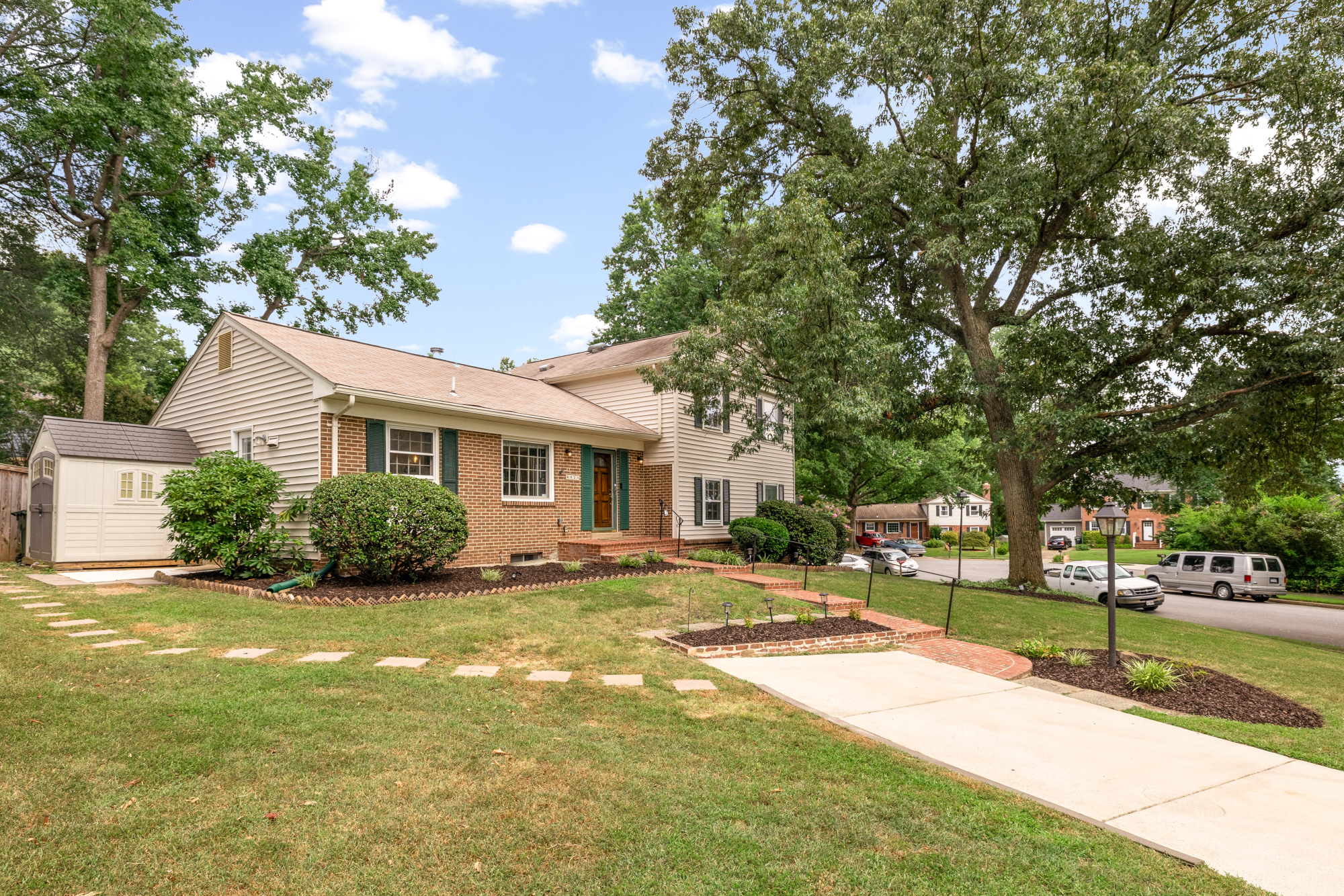 6825 Stoneybrooke Lane_Exterior 2